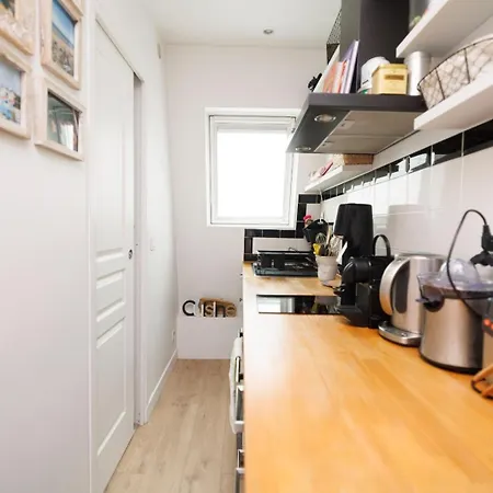 Pres De Montmartre *